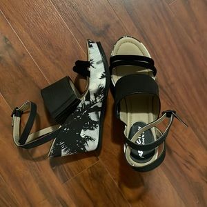 Kenneth Cole Reaction Palm Tree Wedge 6.5, great condition, super comfy